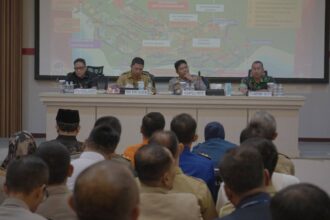 Wabup Andreas menghadiri rakor persiapan akhir pengamanan Nataru 2025/2026. (Telusurbisnis)