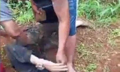 Pemuda Dihajar Warga karena Mencuri Akhirnya Mengaku Bukan Anggota Ormas Grib Jaya 1 IMG 20260103 WA0074 Pemuda Dihajar Warga karena Mencuri Akhirnya Mengaku Bukan Anggota Ormas Grib Jaya