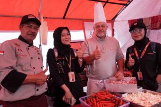 IMG 20260130 WA0080 Chef Asal Prancis Turun Masak di Dapur Bencana Longsor Pasirlangu