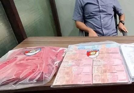 Barang bukti yang disita petugas usai penangkapan mantan kades Karangtengah, Cibadak, Sukabumi. (Prima Arno/Telusurbisnis)