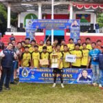 Foto bersama usai pembagian piala Turnamen Pelajar SMP sederajat Sekabupaten Bandung Barat dilaksanakan PSSI KBB berkolaborasi dengan Dinas Pendidikan. (Telusurbisnis)