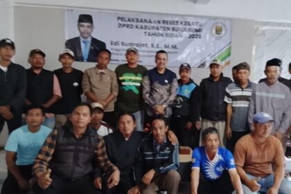 Anggota DPRD Kabupaten Sukabumi dari Fraksi Partai Amanat Nasional (PAN), Edi Sudrajat, reses di Desa Kutajaya. (Prima Arno/Telusurbisnis)