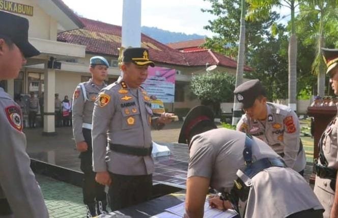 IMG 20260216 WA0087 Polres Sukabumi Gelar Sertijab Kapolsek, Kapolres: Selamat Bertugas Semoga Amanah