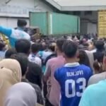 Ribuan buruh pabrik Muara Tunggal demo.perusahaannya tuntut pembayaran THR sesuai UMK Sukabumi. (Prima.Arno/Telusurbisnis)