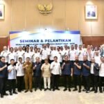Wagub Erwan foto bersama usai pelantikan Pengurus Wilayah (PW) Japnas Jabar 2025 - 2030. (Istimewa)