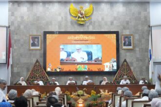 Gubernur Jawa Barat Dedi Mulyadi menghadiri paripurna HUT ke 213 Kabupaten Garut. (Ist)
