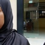 Lisnawati (kiri)Ibu kandung NS, bocah 12 tahun diduga korban KDRT usai melaporkan suaminya dan ibu tiri korban di Polres Sukabumi. (Prima Arno/Telusurbisnis)