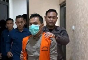 Kades Neglasari Rahmat Hidayat ditetapkan tersangka kasus dugaan korupsi dana AKD dan PBB. (Prima Arno/Telusurbisnis)