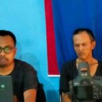 Budi (48) diinterogasi petugas terkait tuduhan pelecehan seksual di dalam angkot dan membawa kapak. (Prima Arno/Telusurbisnis)