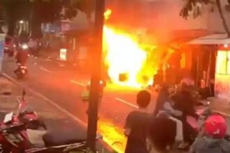 Kios bensin eceran di Kampung Cimuncang Kebon Pedes, Kabupaten Sukabumi, terbakar. (Prima Meidiandi/Telusurbisnis)