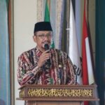 Bupati Sukabumi Asep Japar menyampaikan kata sambutan halal bihalal PCNU Kabupaten Sukabumi. (Prima Meidiandi/Telusurbisnis)