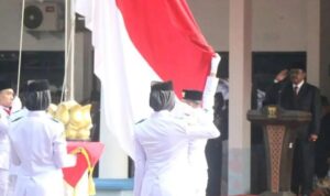 Bupati Sukabumi Asep Japar memimpin upacara Hari Lahir Pancasila. (Prima Meidiandi/Telisurbisnis)